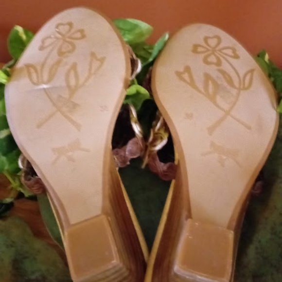 NWOT✨PIKOLINOS LEATHER FLOWER SANDALS - Picture 7 of 8